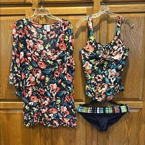 Anne Cole Floral Swim Set - Black, Red, Green
